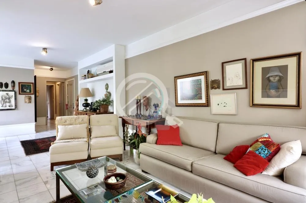 Imagem Raro apartamento andar inteiro, parte nobre da Av. Bagé, 148m2 privativos, 3 vagas de garagem, ampl...