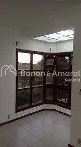 Imagem Sobrado em Condomínio Fechado na Rodovia Dom Pedro - 196 m² Construídos em Terreno de 800 m²