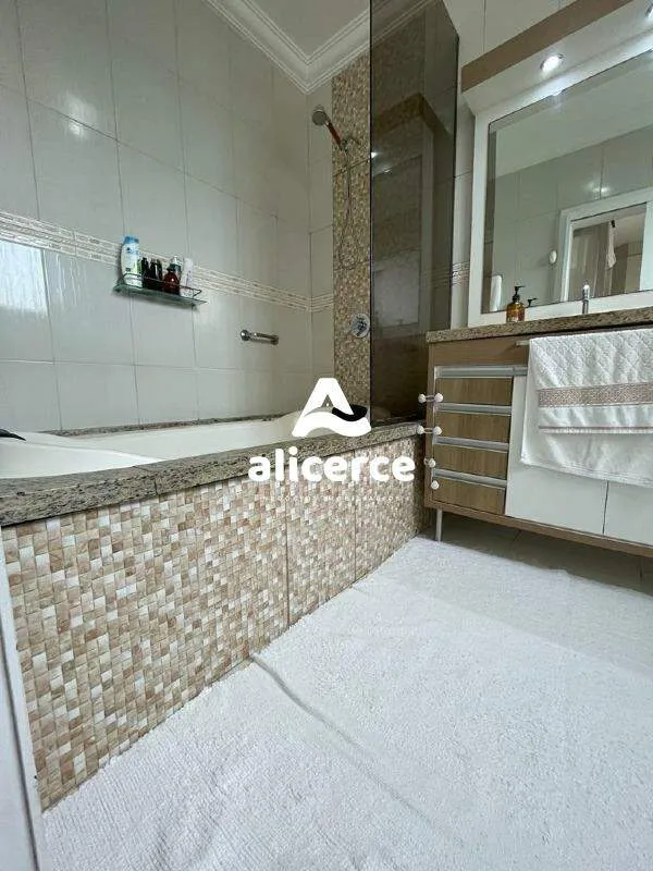 Imagem Cobertura à venda com 3 quartos 1 suíte, 245m² em Estreito Florianópolis