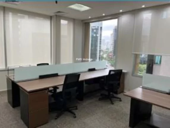 Imagem Andar Comercial de Alto Padrão com 10 Vagas de Garagem na Vila Olímpia, São Paulo-SP