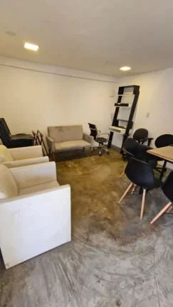 Imagem Sala Comercial de 60m² para alugar no 2º andar, localizada na Torre, Recife - Pernambuco.