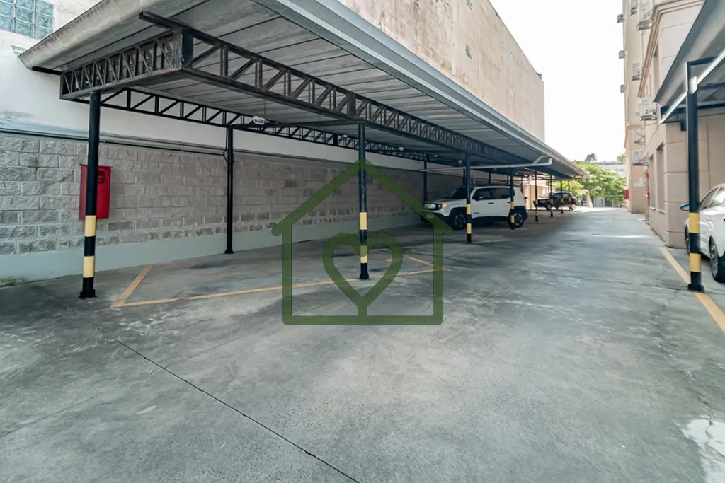 Imagem APARTAMENTO DE 85m² COM 3 DORMITÓRIOS (1 SUÍTE), BANHEIRO, SALA DE ESTAR E JANTAR, COZINHA COM CH...