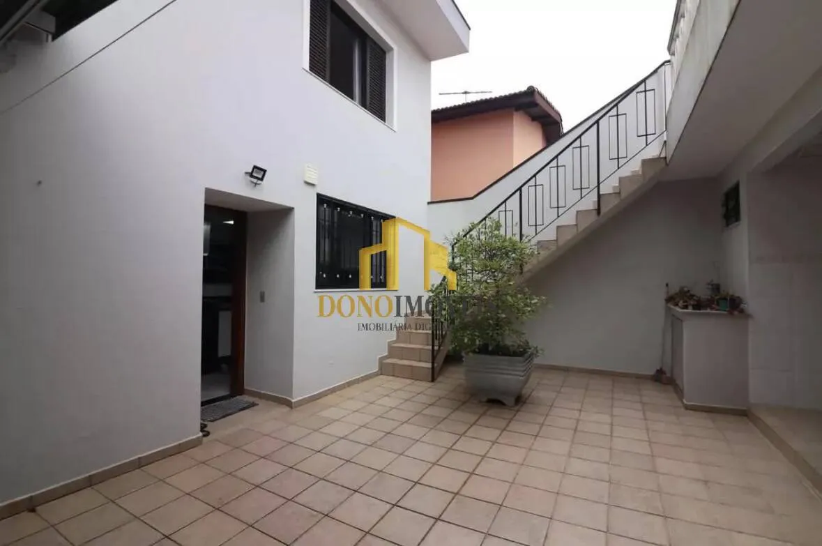 Imagem Sobrado 255 m² | 3 Dorms (1 Suíte) | 5 Vagas | Área Gourmet
