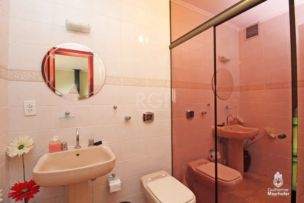 Imagem Casa Condominio para Venda - 324.7m², 3 dormitórios, sendo 1 suites, 4 vagas - Menino Deus