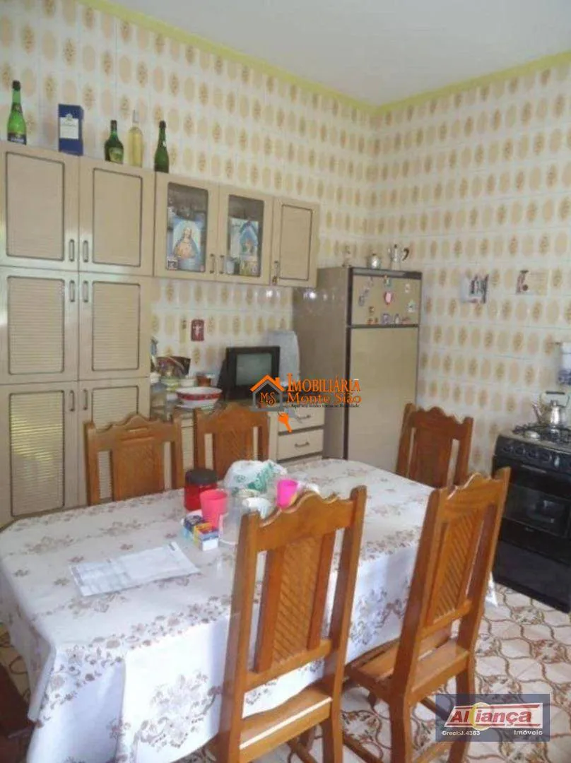 Imagem Sobrado com 3 dormitórios à venda, 191 m² por R$ 530.000,00 - Jardim Presidente Dutra - Guarulhos/SP
