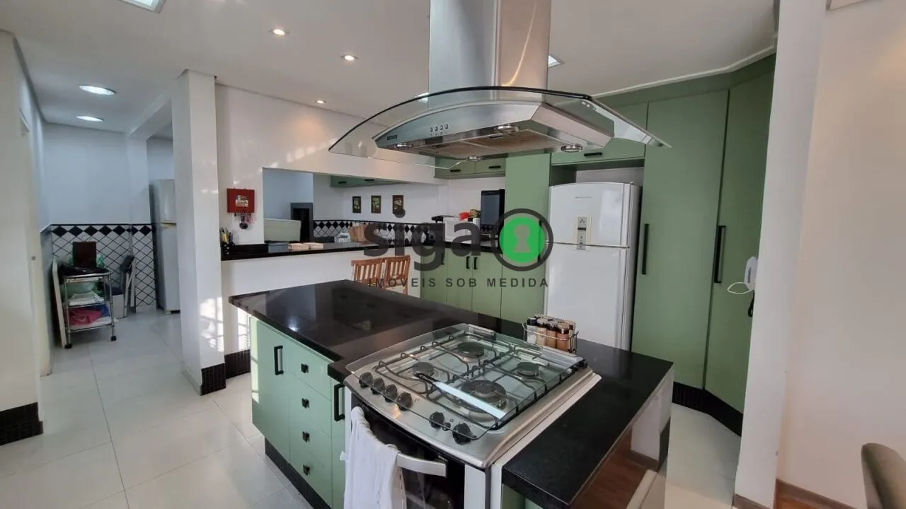 Imagem Ótima localização casa com 4 quartos sendo 2 suites super completa