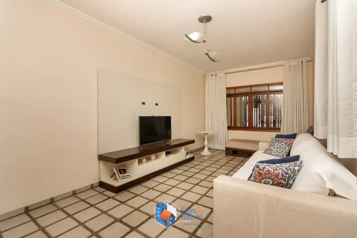 Foto do imóvel Casa para venda em Cupecê com 4 quartos, sendo 2 suítes, 208m² em Rua Cosme Fonte Lira
