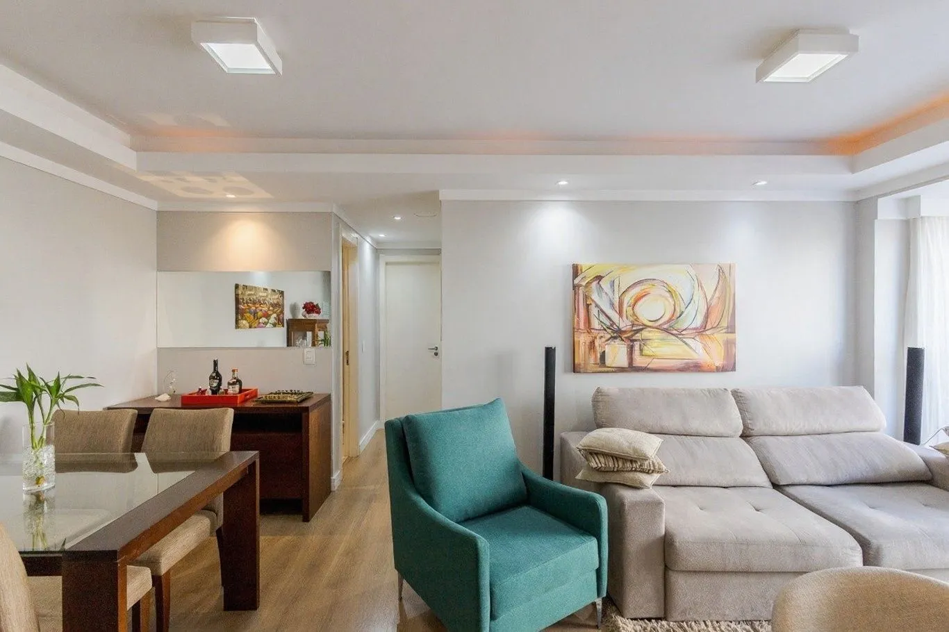Imagem Vende-se apartamento com 2 quartos (1 suíte), 68m² e 1 vaga - Passo da Areia
