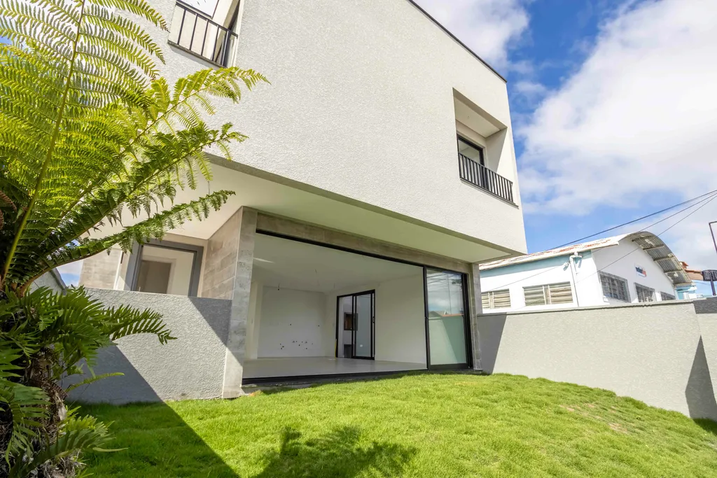 Imagem CASA RESIDENCIAL em Curitiba - PR, São Braz