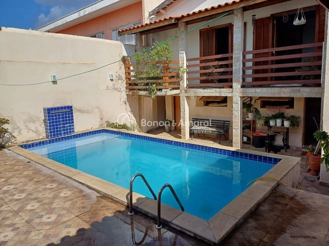 Imagem Casa com 4 Quartos e 6 banheiros à Venda, 240 m² por R$ 960.000