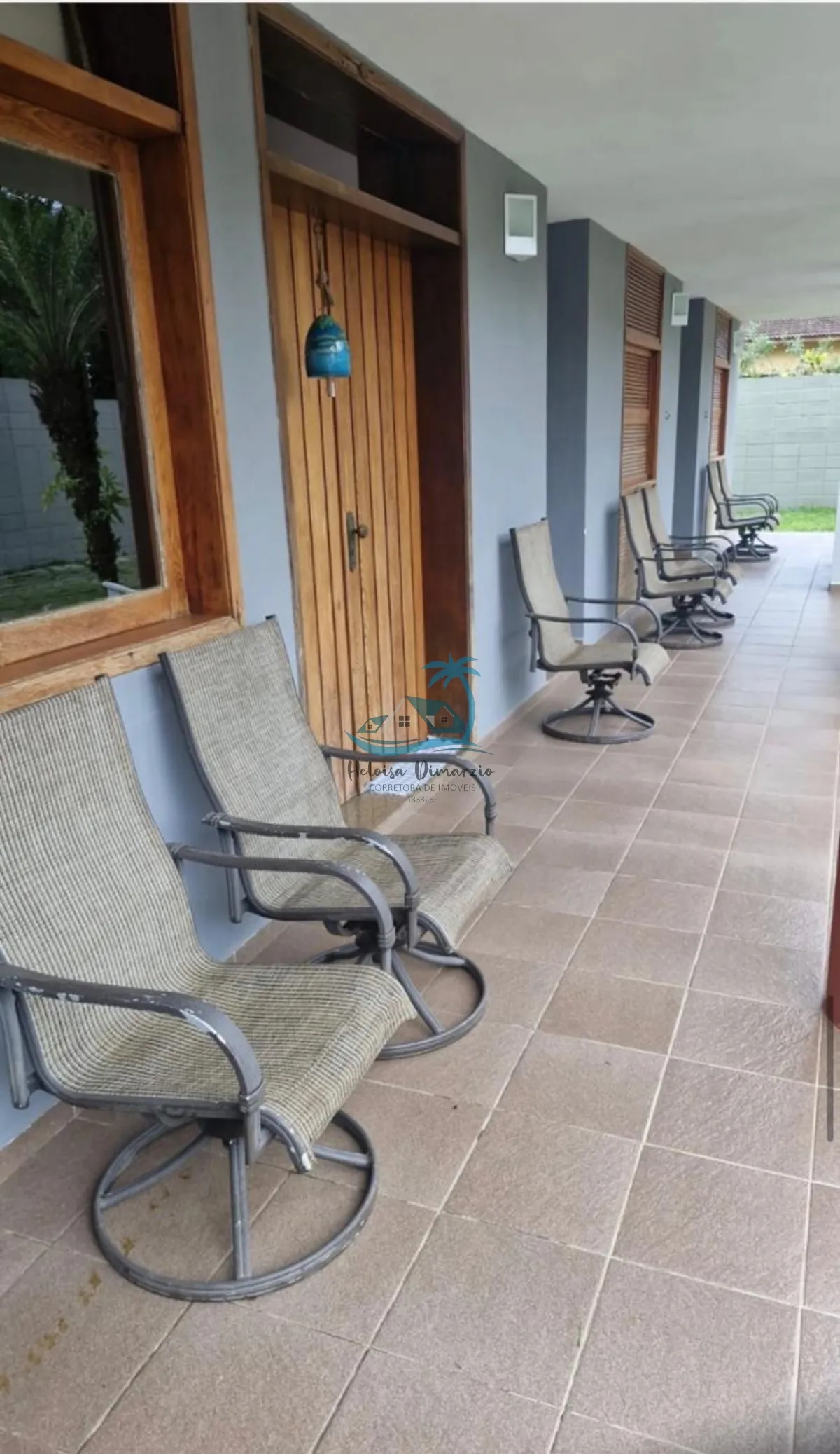 Imagem Casa alto padrão com 550m² de área construída a venda na Praia do Lazaro em Ubatuba.