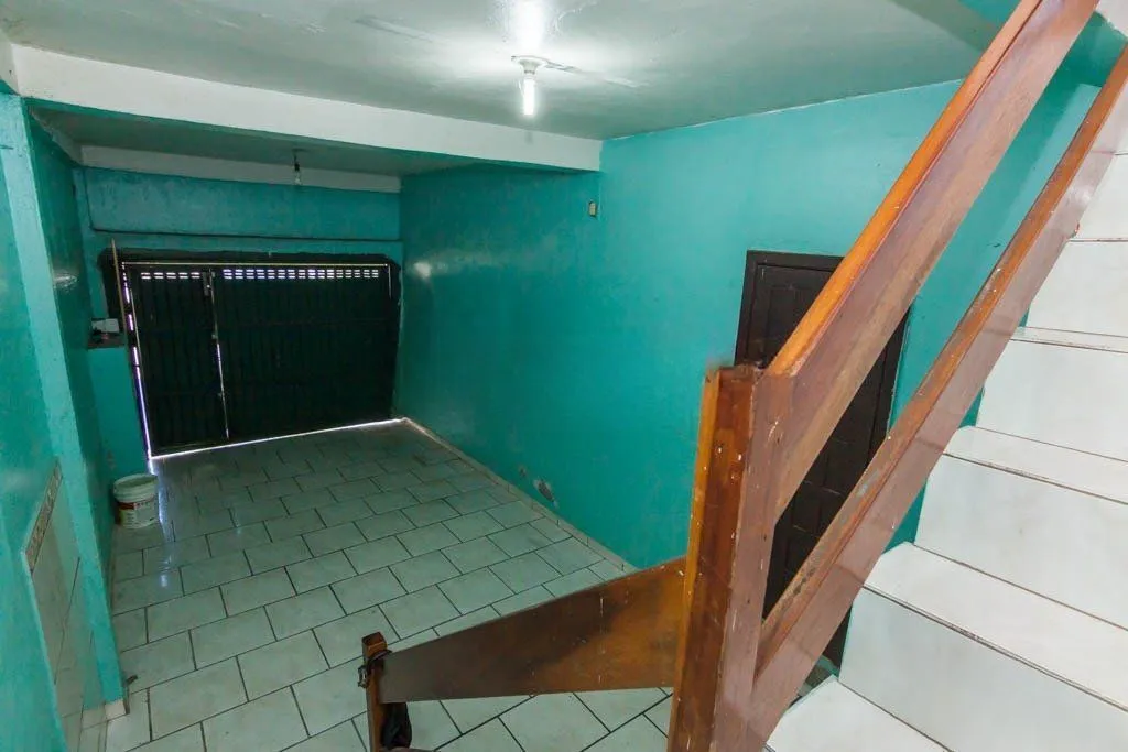 Imagem Casa com 3 quarto e 230m² à venda em Farrapos, Porto Alegre.
