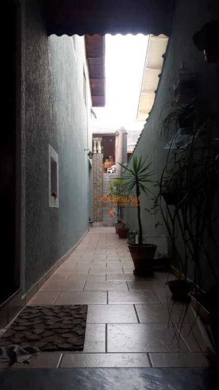 Imagem Casa com 4 dormitórios à venda, 192 m² por R$ 850.000,00 - Vila Rosália - Guarulhos/SP
