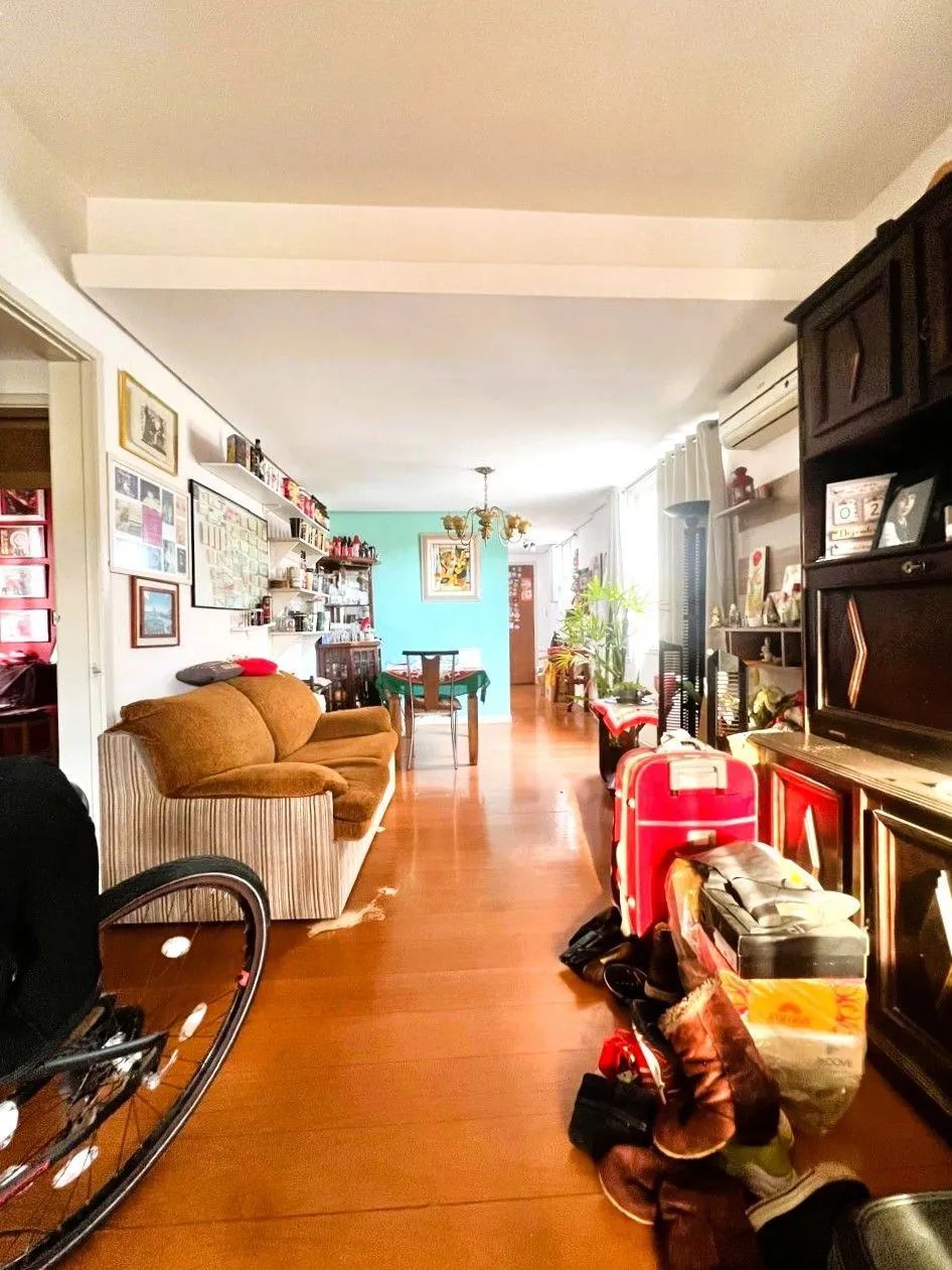 Imagem OPORTUNIDADE ÚNICA NO BOM FIM: APARTAMENTO 2 DORMITÓRIOS COM VAGA E ELEVADOR