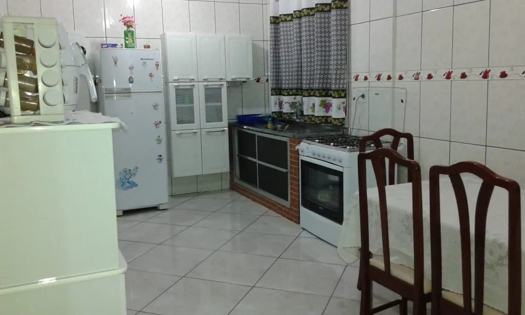 Imagem Casa à venda 3 Quartos, 1 Suite, 4 Vagas, 200M², Vila Rica, Pindamonhangaba - SP