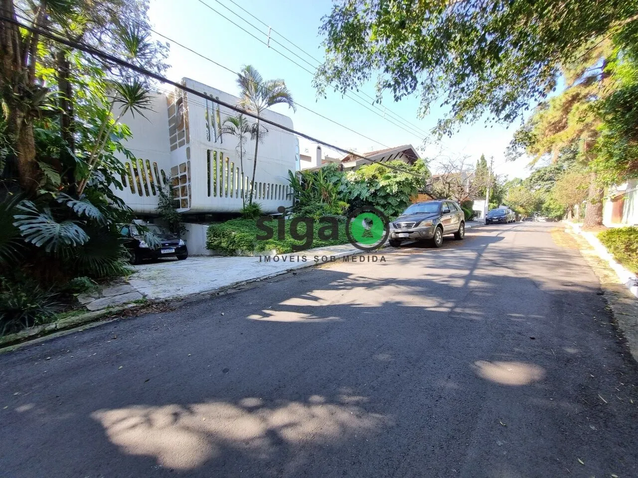Imagem Casa em Rua fechada a venda na Granja Julieta com 4 quartos