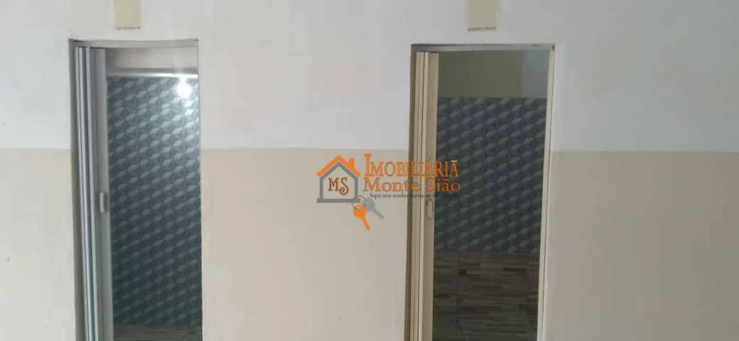 Imagem Salão à venda, 100 m² por R$ 372.000,00 - Cidade Soberana - Guarulhos/SP