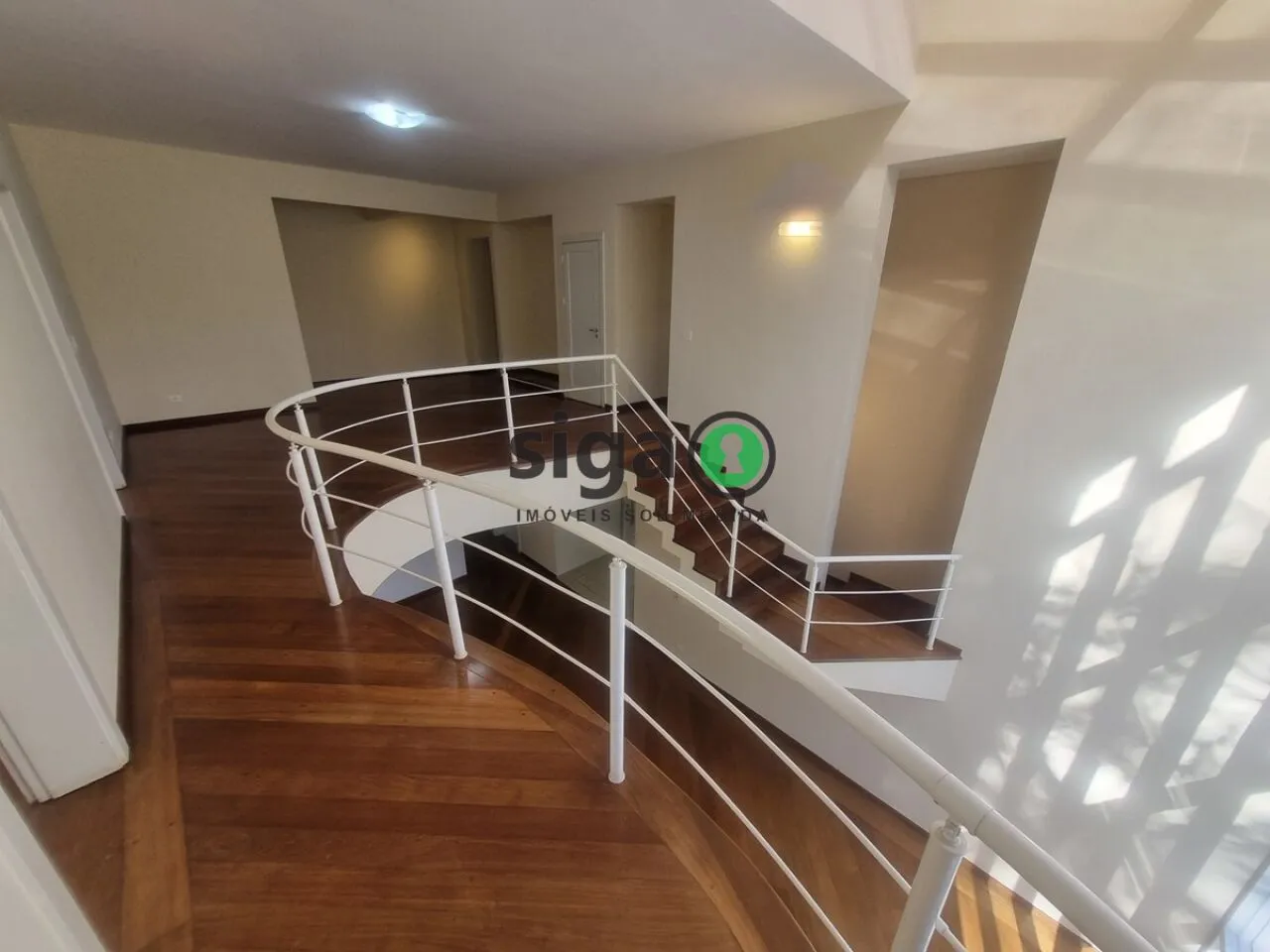 Imagem Casa em condomínio a venda no Alto da Boa Vista com 4 quartos