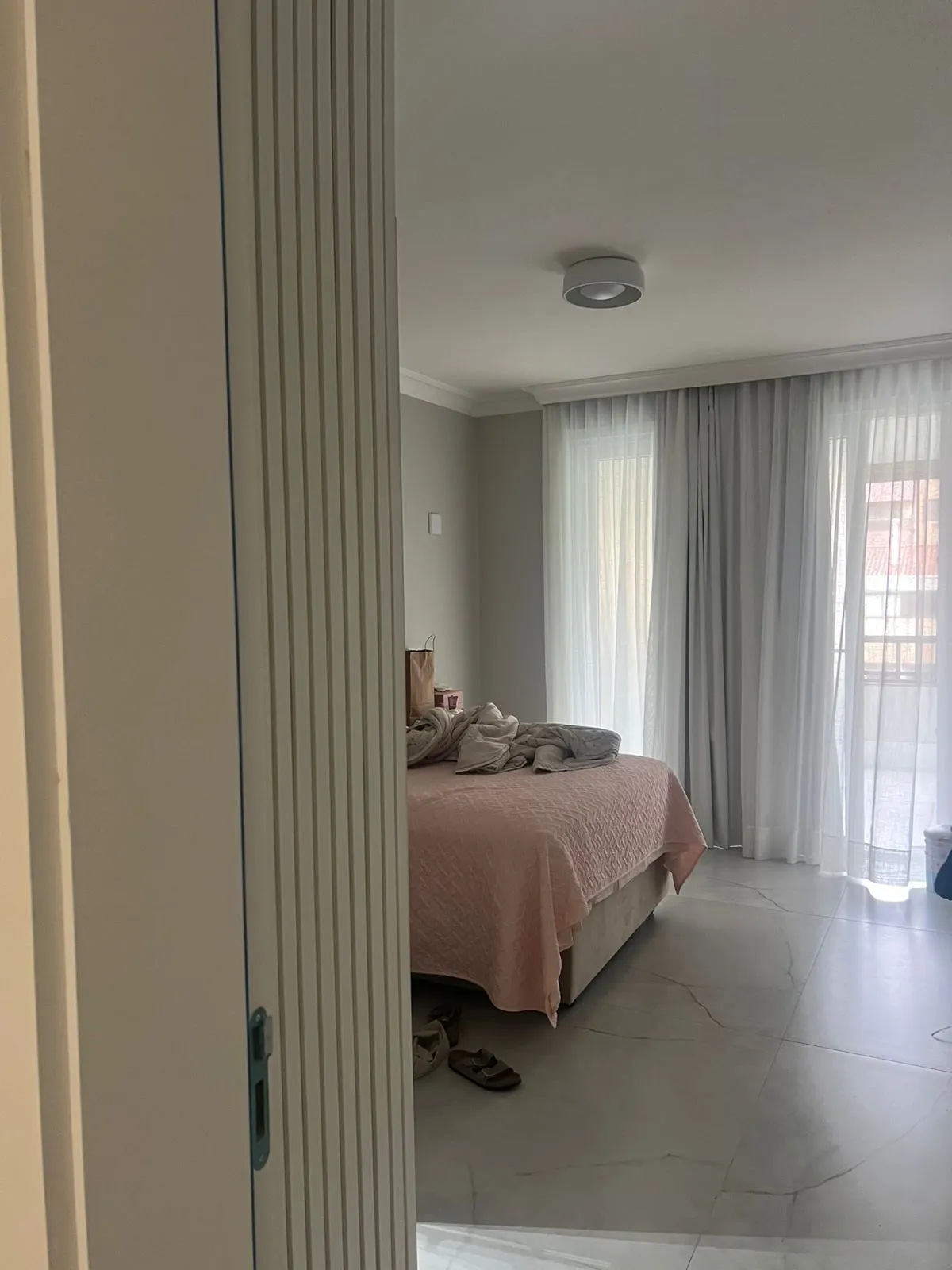 Imagem Vende-se apartamento com 4 suítes, 333m² e 3 vagas - Bela Vista