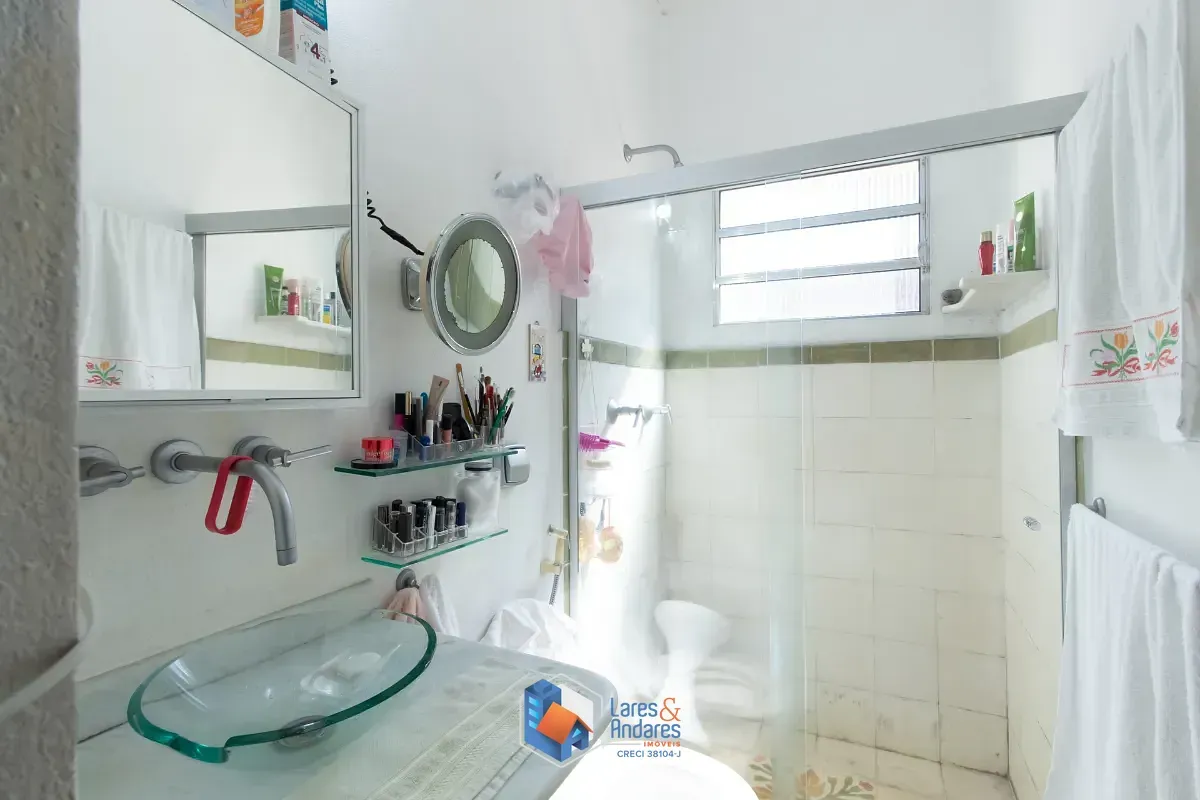Imagem Casa para venda em Planalto Paulista com 3 quartos, sendo 2 suítes, 283m²