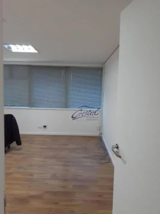 Imagem Excelente conjunto comercial de 204 m² 4 vagas 3 banheiros.