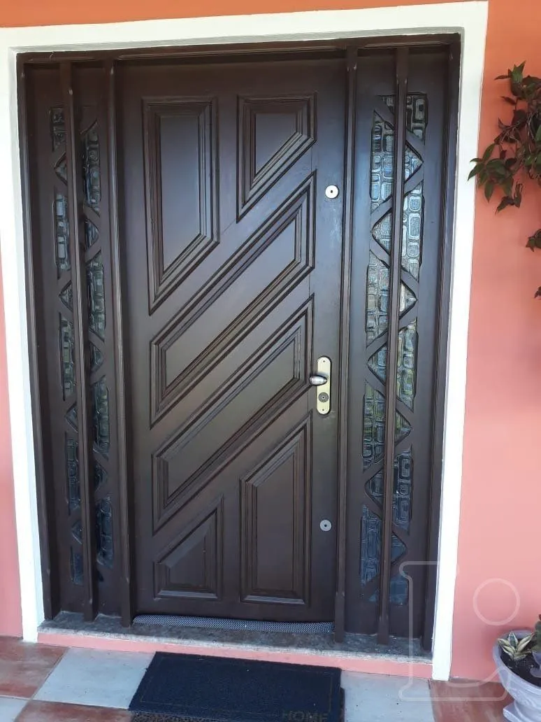 Imagem Casa para Venda - 114m², 2 dormitórios, sendo 1 suites, 2 vagas - Zona Nova