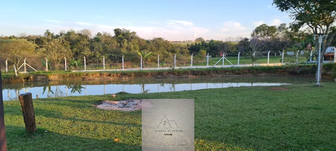 Imagem Chácara à venda em Cesário Lange-SP, bairro Chácara Três Dias - 3 quartos, 1 sala, 2 banheiros, 1 vaga de garagem, 250m².