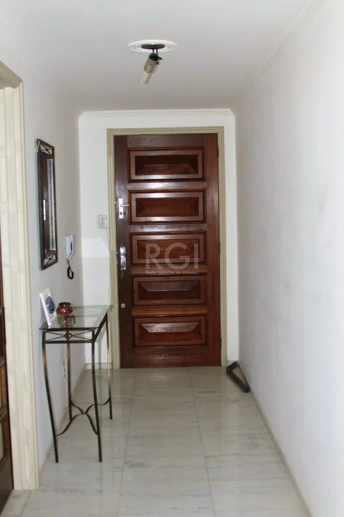 Imagem Apartamento com 03 dormitórios, churrasqueira e vaga de garagem no Menino Deus