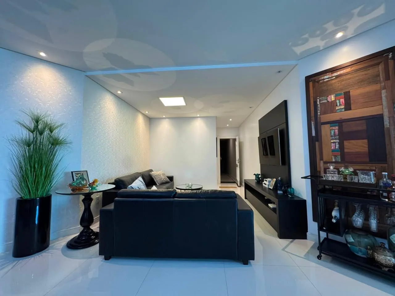 Imagem Apartamento à venda com 180m2 por R$ 2.500.000,00