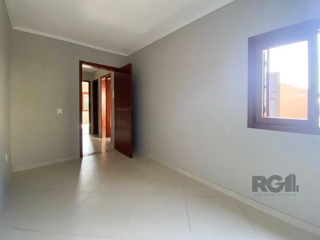 Imagem Casa de 3 dormitórios no bairro Mário Quintana