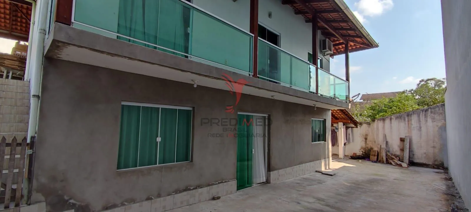 Imagem Casa com 4 quartos e 3 banheiros à Venda
