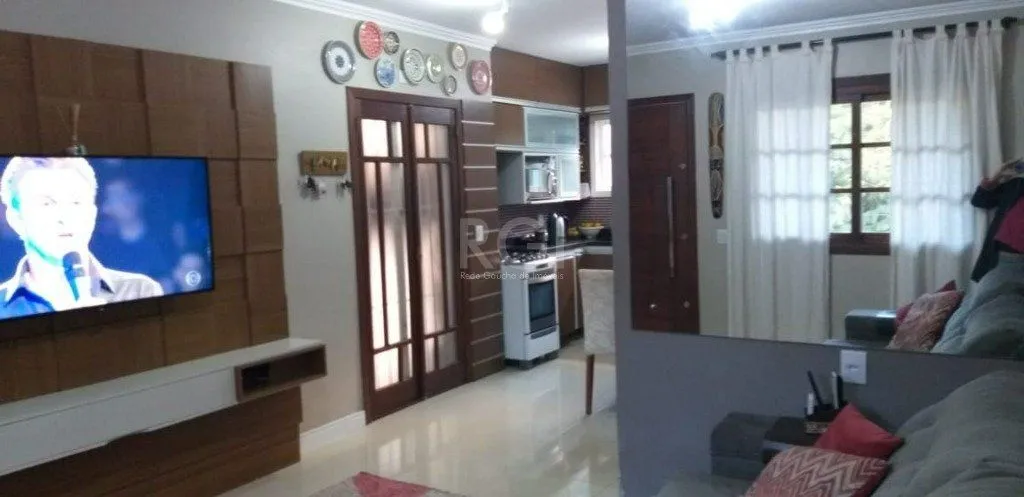 Imagem Casa para Venda - 214m², 2 dormitórios, 4 vagas - Parque Santa Fé