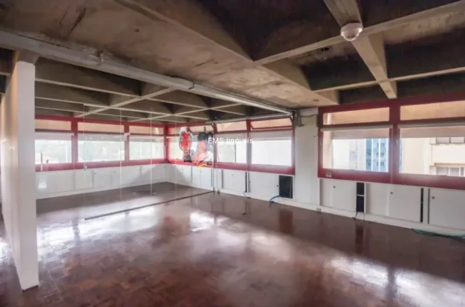 Imagem Conjunto Comercial no Jardim Paulista.