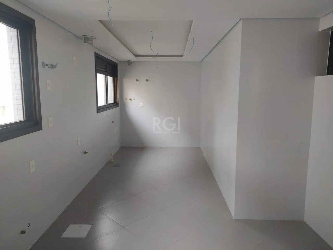 Imagem Apartamento para Venda - 123.71m², 3 dormitórios, sendo 1 suites, 1 vaga - Petrópolis