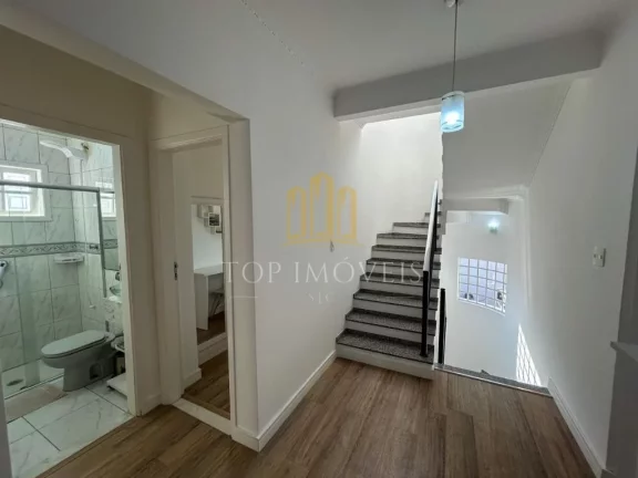 Imagem Casa Maravilhosa no Condomínio Portal da Serra – 5 Dormitórios | 2 Suítes | Ampla e Sofisticada! Se você procura espaço, conforto e segurança em um só lugar, essa é a casa perfeita para sua família!