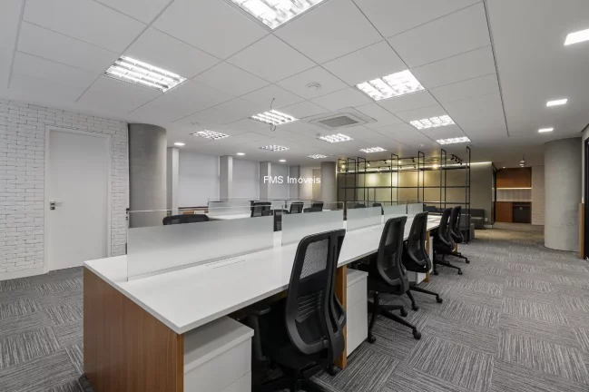 Imagem Conjunto comercial com 225m2 mobiliado na Av. Paulista.