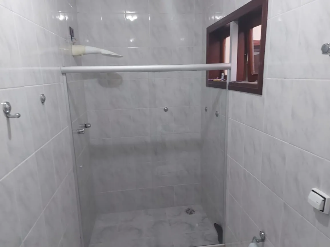 Imagem Casa à venda 3 Quartos, 1 Suite, 2 Vagas, 250M², Vila Suiça, Pindamonhangaba - SP