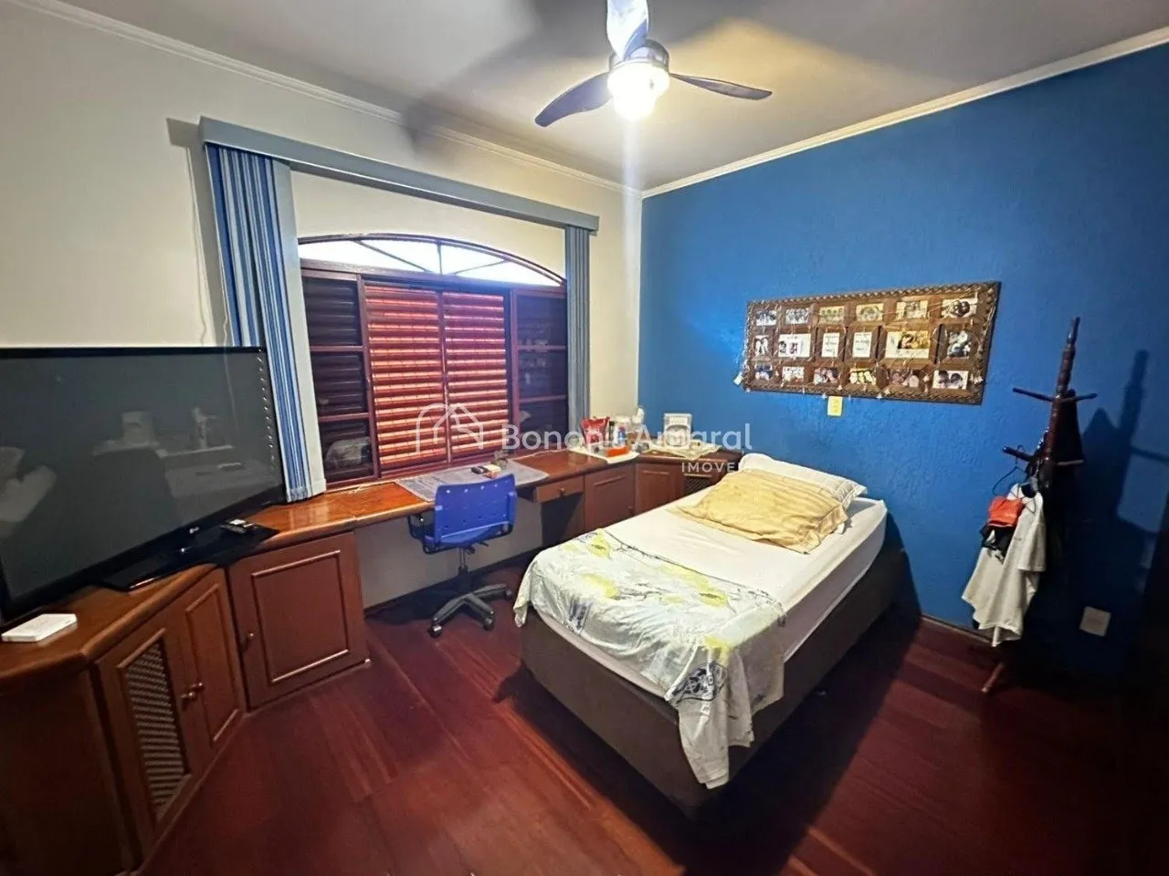 Imagem Casa com Terreno Adicional à Venda no Caminhos de San Conrado em Sousas, Campinas