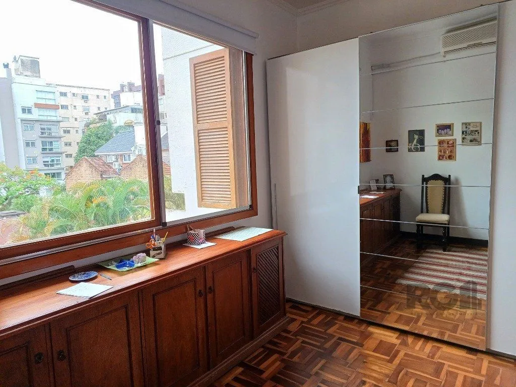 Imagem Casa averbada, ampla e ensolarada!