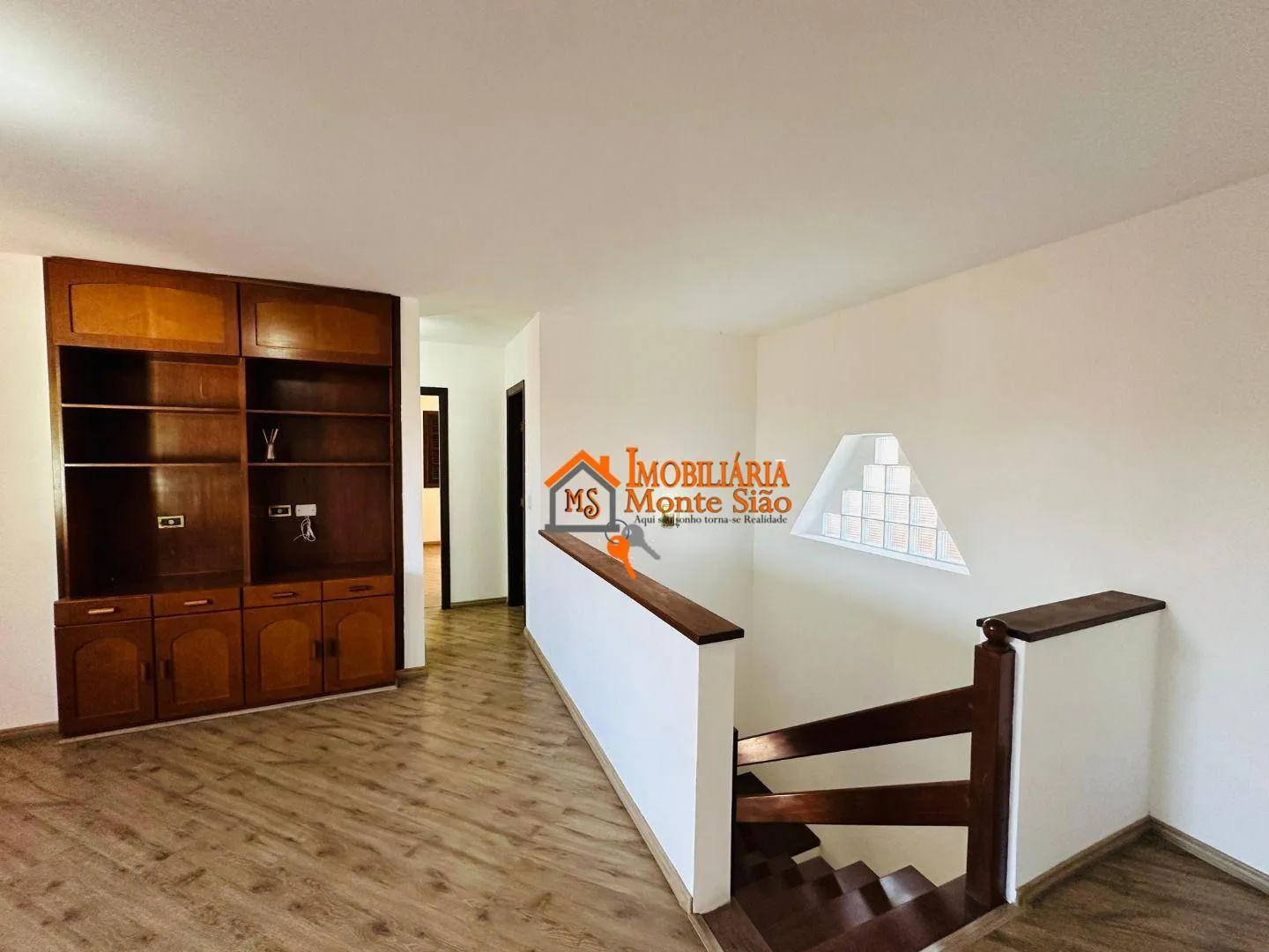 Imagem Sobrado com 3 dormitórios à venda, 364 m² por R$ 1.500.000,00 - Jardim Londrina - São Paulo/SP