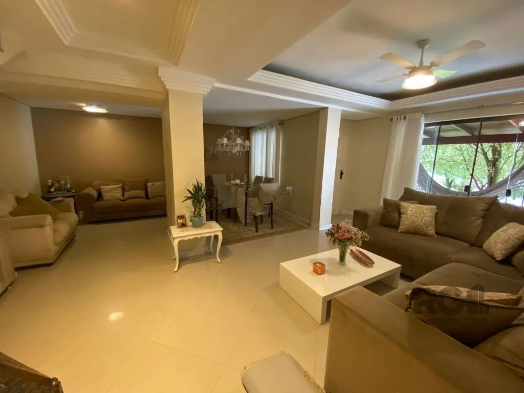 Imagem Casa de 5 dormitórios, bairro Jardim Floresta