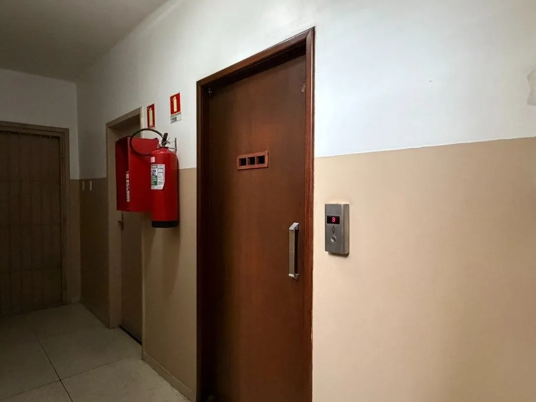 Imagem Aparatamento a venda Bairro Floresta / Ao lado do Hospital de Clinicas / Prox. a UFRGS.