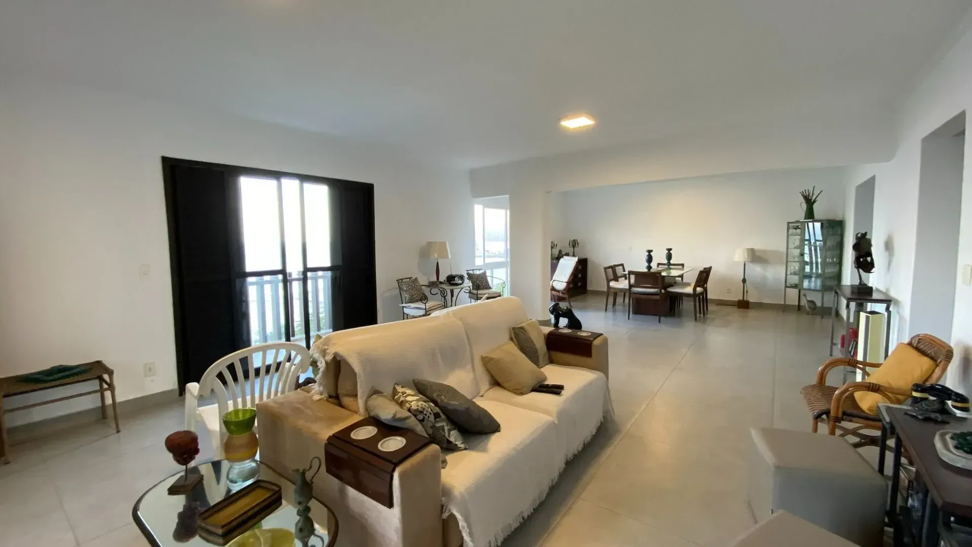 Imagem Apartamento com 3 Quartos à Venda, 240 m² em Pompéia - Santos