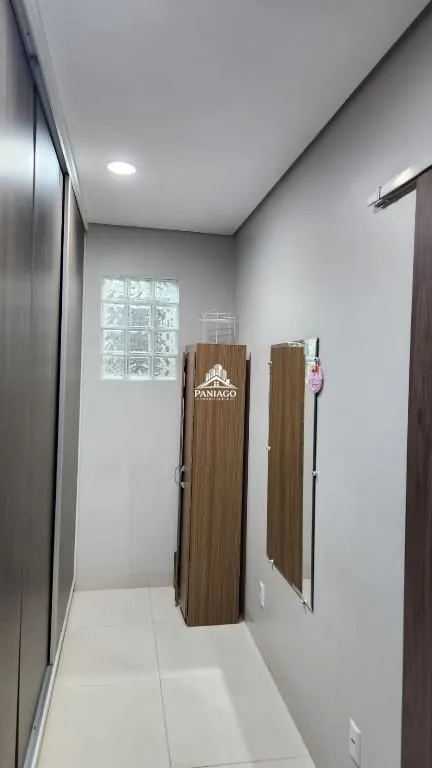 Imagem Sobrado com 4 Quartos, Piscina e Energia Solar à Venda na Morada do Ouro 2
