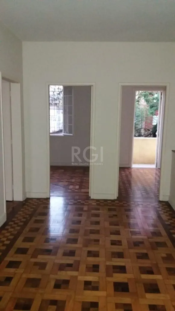 Imagem Casa para Venda - 300m², 5 dormitórios, sendo 1 suites, Bela Vista