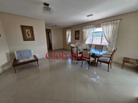 Imagem Apartamento com 3 quartos, 1 suíte e duas vagas de garagem no coração da Pompeia, em Santos. Valor R$ 1.120.000,00.