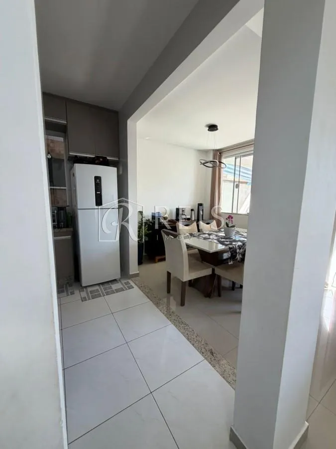 Imagem Casa para Venda em Rio das Ostras, Terra Firme, 3 dormitórios, 1 suíte, 3 banheiros, 1 vaga