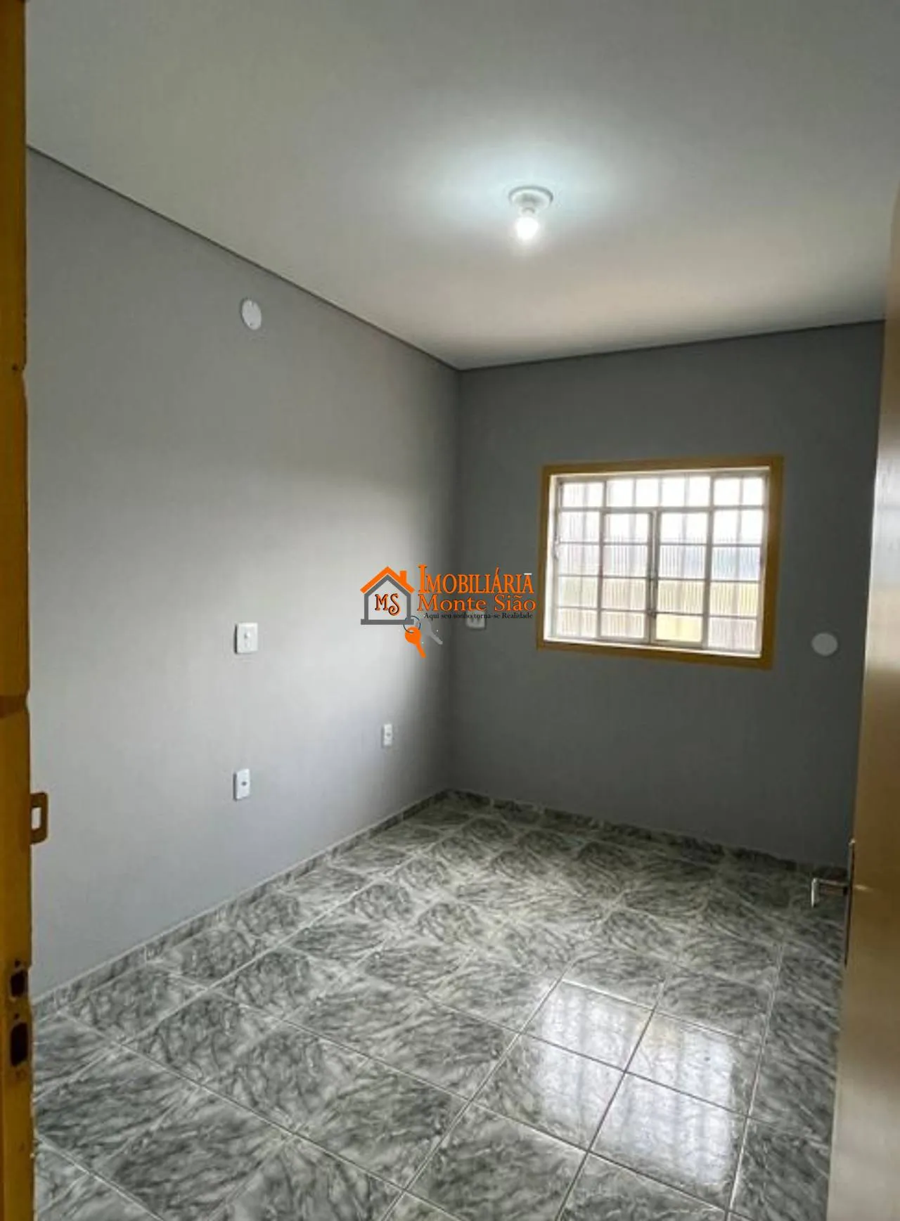 Imagem Casa com 2 dormitórios para alugar, 120 m² por R$ 1.936/mês - Vila Carmela I - Guarulhos/SP