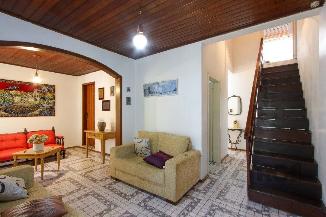 Imagem Casa 04 dormitórios, 02 suítes, living 02 ambientes