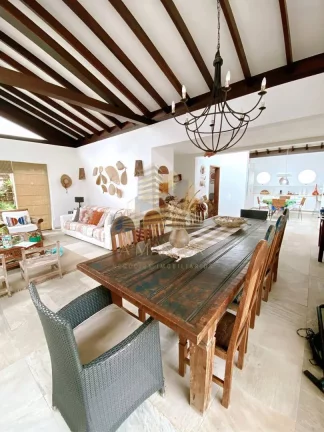 Imagem Casa ampla “pé na areia”